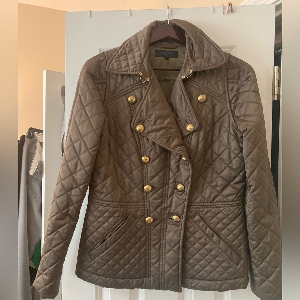 ESCADA Gorgeous deep taupe double breasted ESCADA outerwear jacket